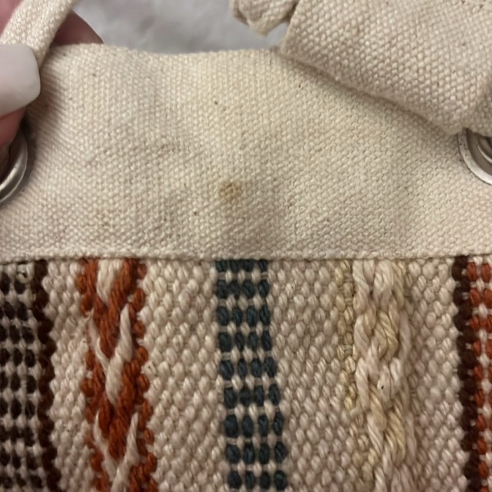 Forever 21 100% cotton embroidered backpack with drawstring closure - Picture 5 of 9